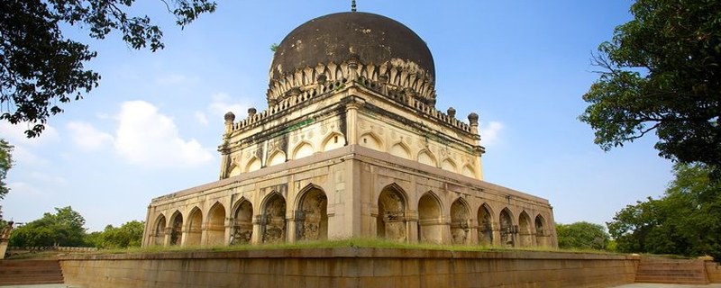 Qutb Shahi Tombs 